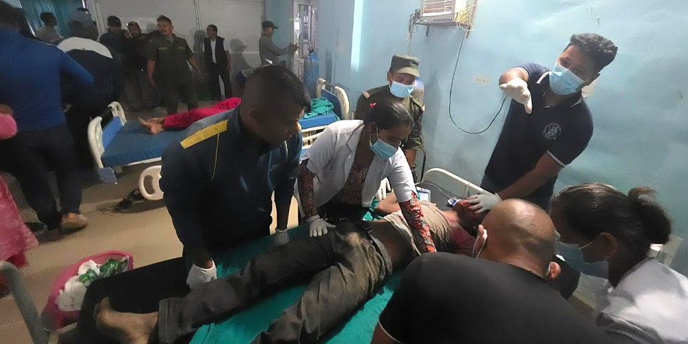 आठबिसकोटमा जीप दुर्घटना : १३ घाइते, ३ जनाको अवस्था गम्भीर